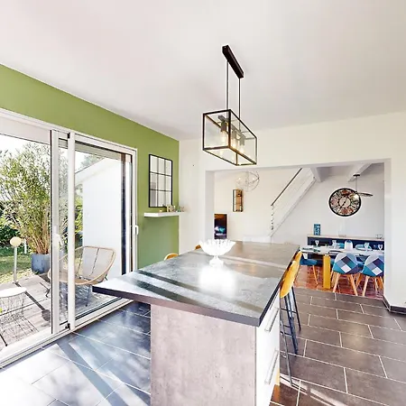Gorgeous In With Kitchen Ferienhaus Saint-Georges-de-Didonne