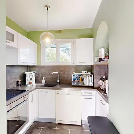 Gorgeous In With Kitchen